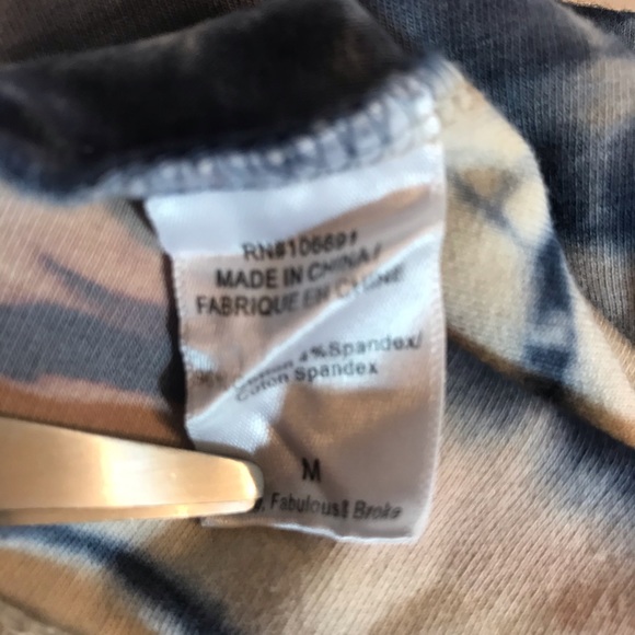 YFB NWOT LS tie dye sweatshirt Med So Soft! - Picture 3 of 12